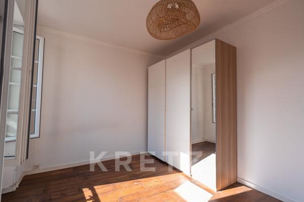 Élégant 3 pièces traversant avec parquet chêne massif – Adresse d’exception