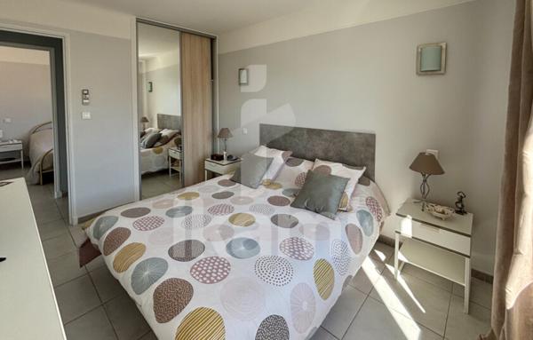 MAISON RÉNOVÉE 6 PIÈCES - PISCINE CHAUFFÉE- VUE CHÂTEAU