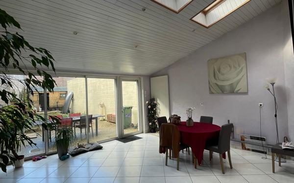 Maison à vendre    9 pièces • 221 m2 Amiens