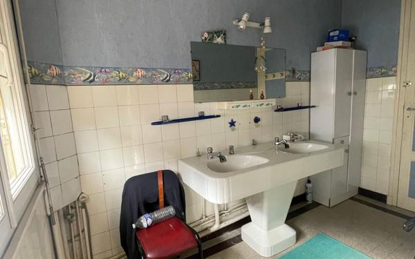 Maison à vendre    9 pièces • 221 m2 Amiens