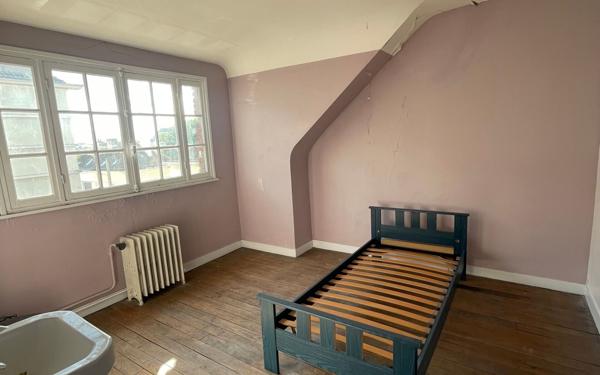 Maison à vendre    9 pièces • 221 m2 Amiens