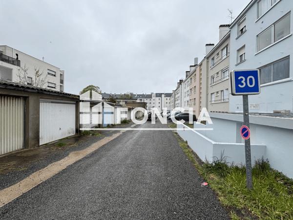 Location Parking 18 m² - 18 RUE DE CARDURAND - PASSAGE HENRI VANDERNOTTE Saint-nazaire 44600