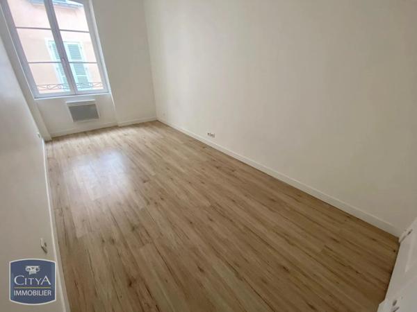 Appartement à louer 3 pièces 79m²