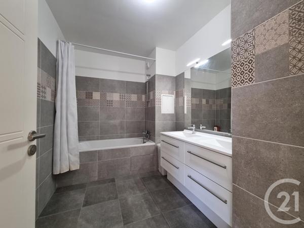 Appartement F3 à vendre  3 pièces - 68,74 m2 ST MAUR DES FOSSES - 94