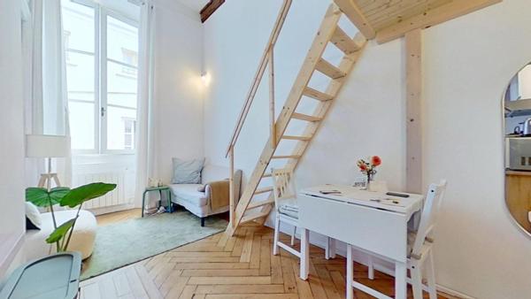 14 rue Royale Lyon 69001 – T1 Meublé – 840 €CC
