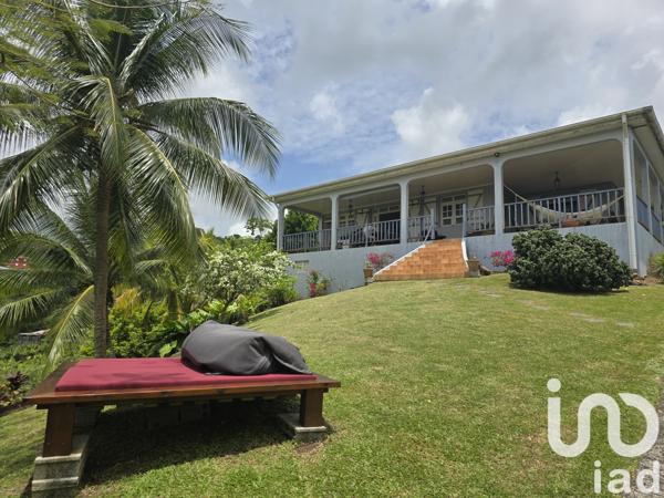 House for sale 4 rooms 93 m² Rivière-Pilote