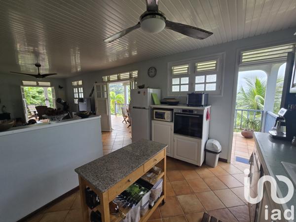 House for sale 4 rooms 93 m² Rivière-Pilote