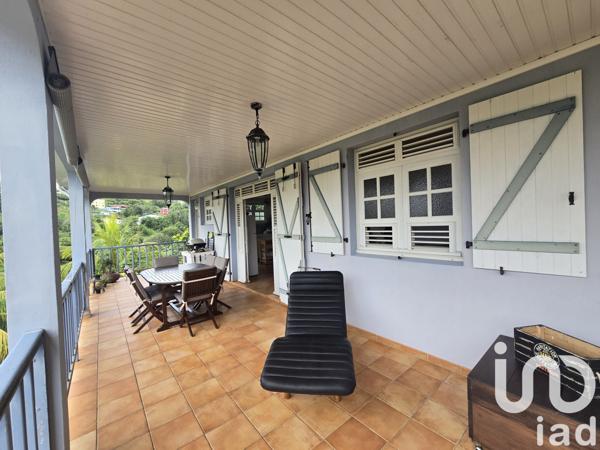 House for sale 4 rooms 93 m² Rivière-Pilote