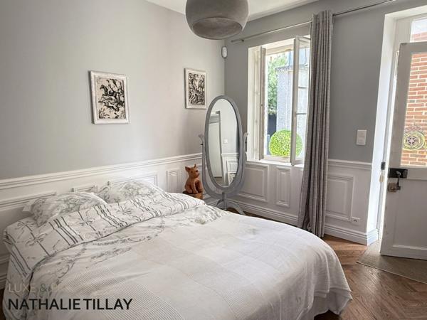 Olivet bourg , a vendre , Maison bourgeoise et dépendance aménagée , cour intérieure et jardin