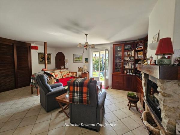 Maison type landaise de plain-pied – 102.37 m² – Terrain 1351 m² avec piscine, Le Barp