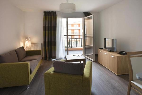 Cavaillon - Appartement en résidence gérée -2 pièces 43 m² -129 500 Euros -