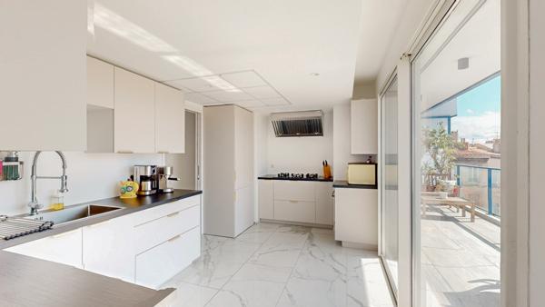 Marseille (13006) PENTHOUSE TERRASSES PLEIN CIEL ET VUE MER A MARSEILLE