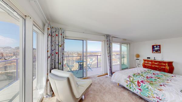 Marseille (13006) PENTHOUSE TERRASSES PLEIN CIEL ET VUE MER A MARSEILLE