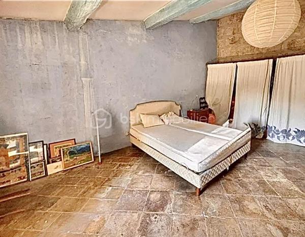 Maison en pierre de 151 m²