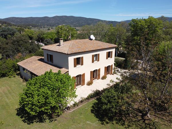 Bastide Provençale à Lauris  - 6 chambres - 160m2 - double garage