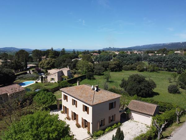 Bastide Provençale à Lauris  - 6 chambres - 160m2 - double garage