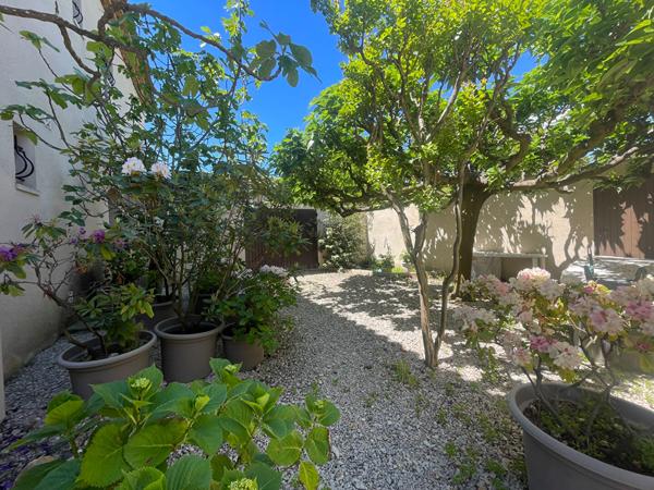 Bastide Provençale à Lauris  - 6 chambres - 160m2 - double garage