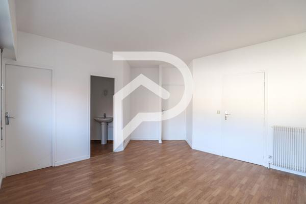 Maison 10 pièces 218.59 m2