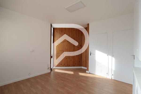 Maison 10 pièces 218.59 m2