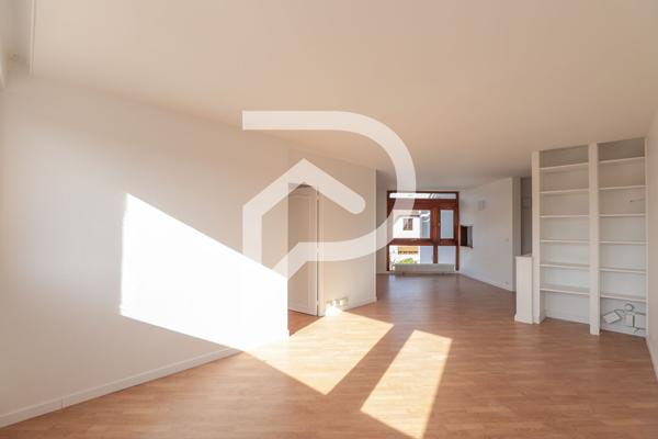 Maison 10 pièces 218.59 m2