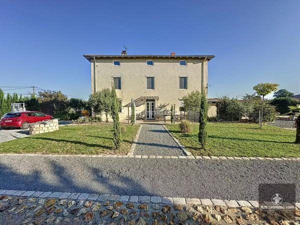 Vente Maison 6 pièces 205 m2 à Pouilly-sous-Charlieu