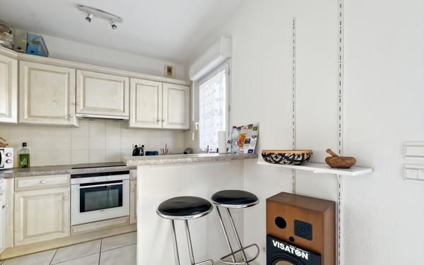 Appartement à vendre    2 pièces • 45 m2 Saint-Raphaël