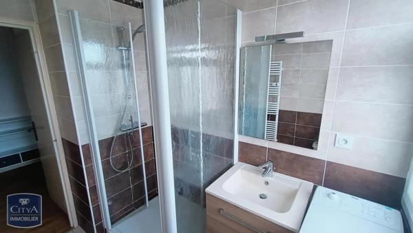 Appartement à louer 3 pièces 61.18m² Châteauroux (36000)