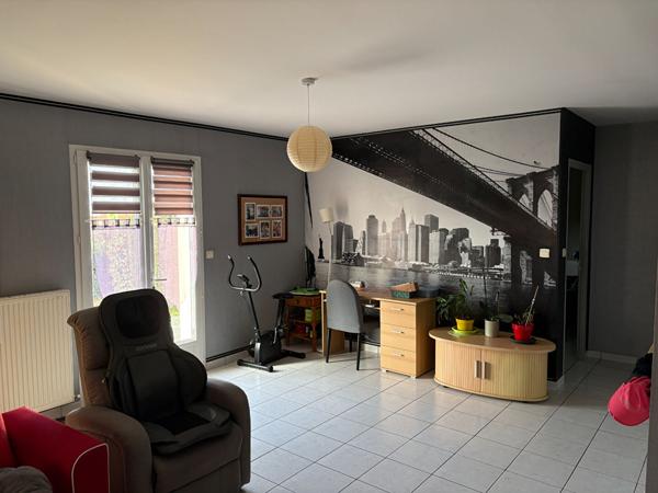 Maison de plain-pied de 93.80 m², 3 chambres sur un terrain de 352 m² à Pouzauges