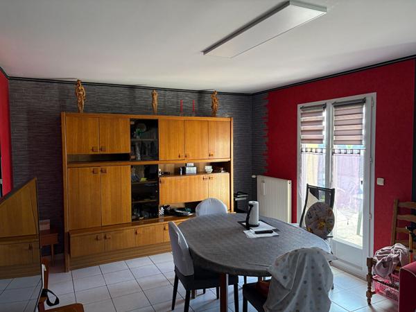 Maison de plain-pied de 93.80 m², 3 chambres sur un terrain de 352 m² à Pouzauges