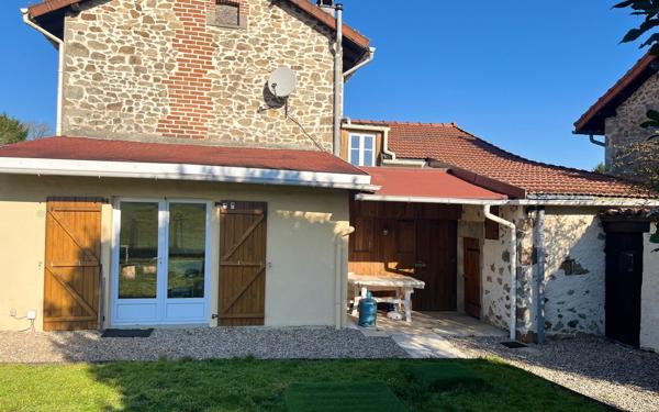 Maison à vendre    4 pièces • 94 m2 Montrollet