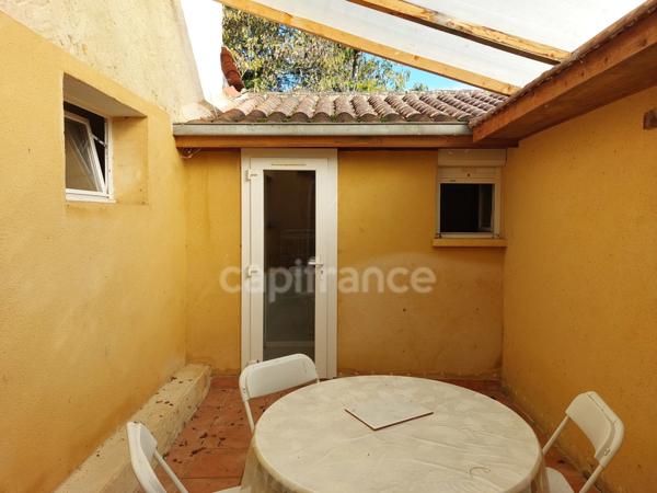 A vendre, Maison de 230m² à Saint-Cyprien avec maison d'habitation et deux gîtes et piscine.