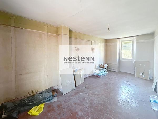 À Vendre, sur la commune de Leuville sur Orge, appartement duplex 4 pièces, 2 chambres.