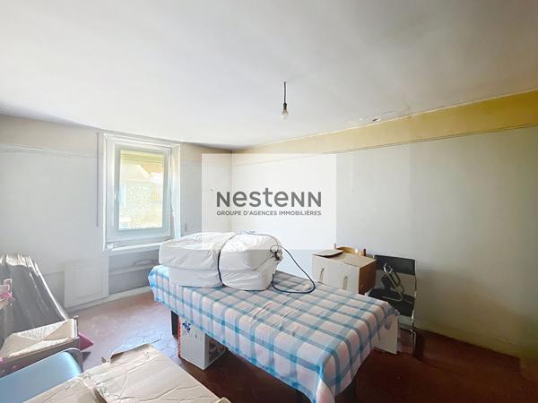 À Vendre, sur la commune de Leuville sur Orge, appartement duplex 4 pièces, 2 chambres.