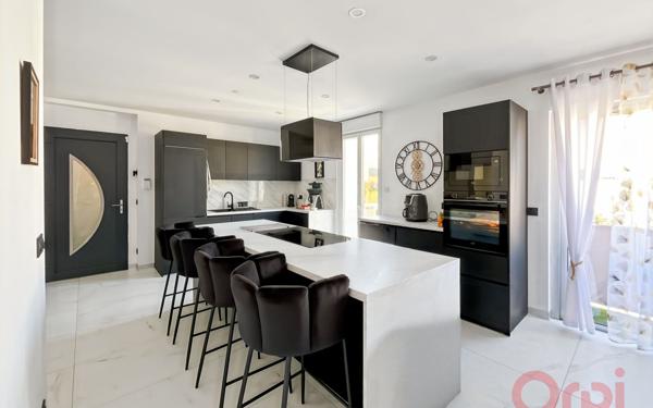 Appartement à vendre    3 pièces • 84,63 m2 Agde