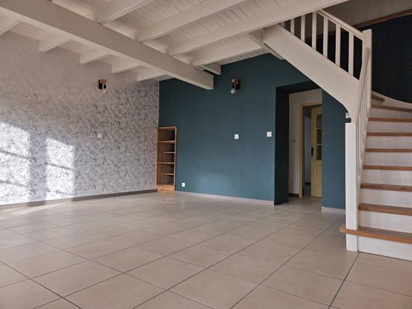 MARANS - Maison charme 125 m² cour, bord canal