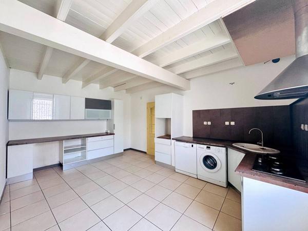 MARANS - Maison charme 125 m² cour, bord canal