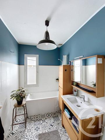 Maison à vendre  4 pièces - 93,82 m2 ST DENIS - 93