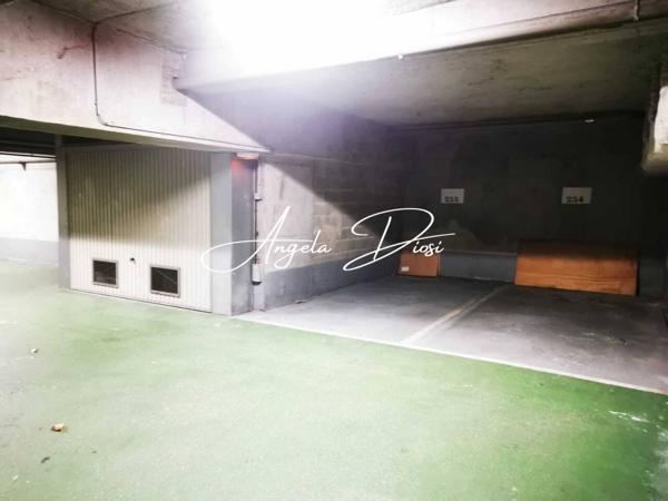 Parking / Box à vendre de 13 m²
