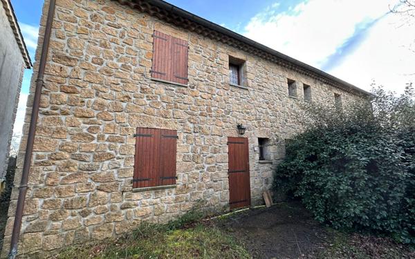 Maison à vendre    2 pièces •  Lablachère