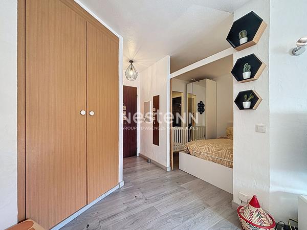 Mandelieu La Napoule : STUDIO ALCOVE 30 m2 grand garage et cave