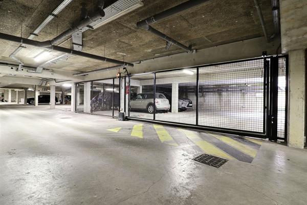 PLACE DE PARKING TAVERNY