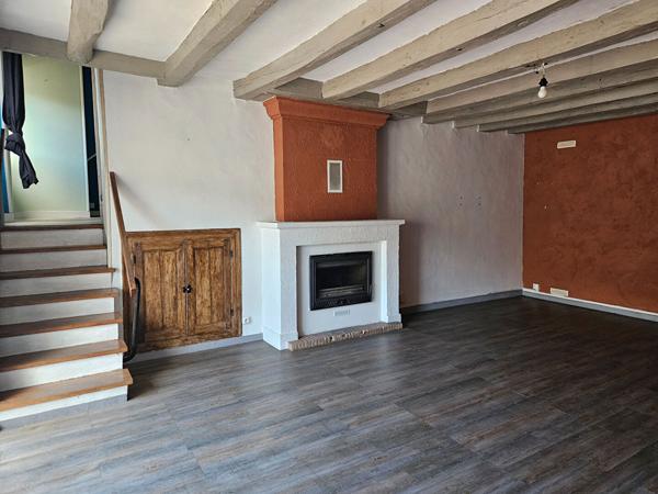 Maison à louer à Azay Le Ferron 6 pièce(s) 134 m2