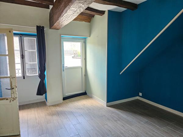 Maison à louer à Azay Le Ferron 6 pièce(s) 134 m2