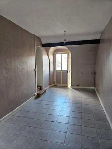 Maison à louer à Azay Le Ferron 6 pièce(s) 134 m2