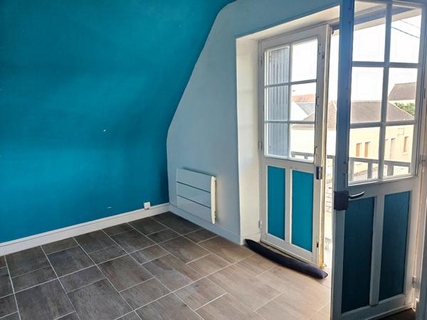 Maison à louer à Azay Le Ferron 6 pièce(s) 134 m2
