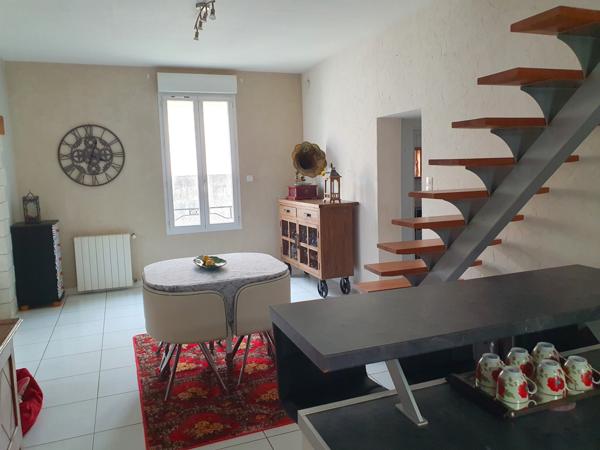 Maison  4 pièce(s)  2 chambre(s)  84.5 m²