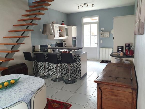 Maison  4 pièce(s)  2 chambre(s)  84.5 m²