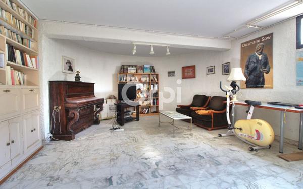 Maison à vendre    6 pièces • 164 m2 Décines-Charpieu