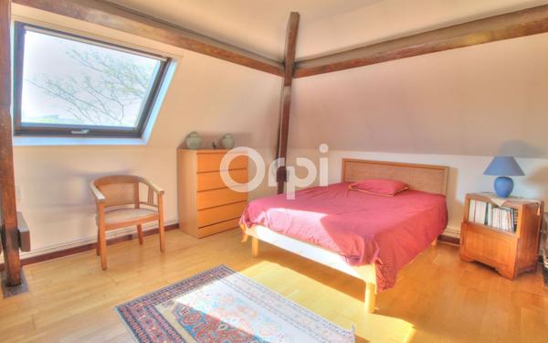 Maison à vendre    6 pièces • 164 m2 Décines-Charpieu