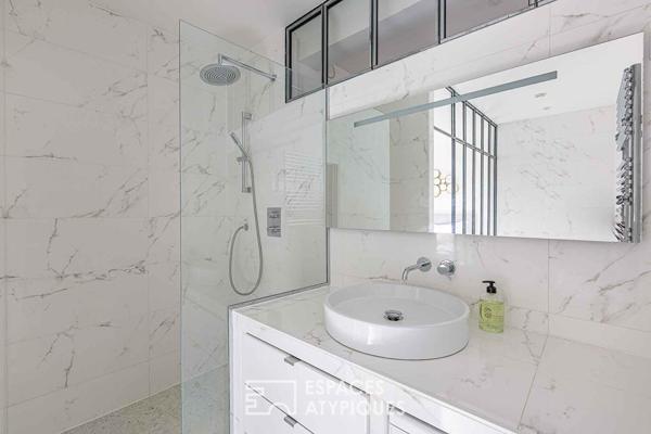 Appartement d’architecte avec terrasse arborée